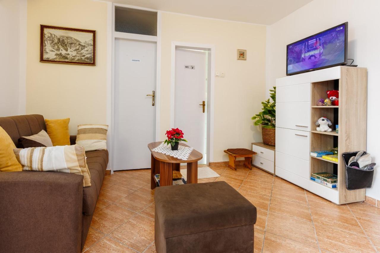 Apartment Zalac Slunj Buitenkant foto