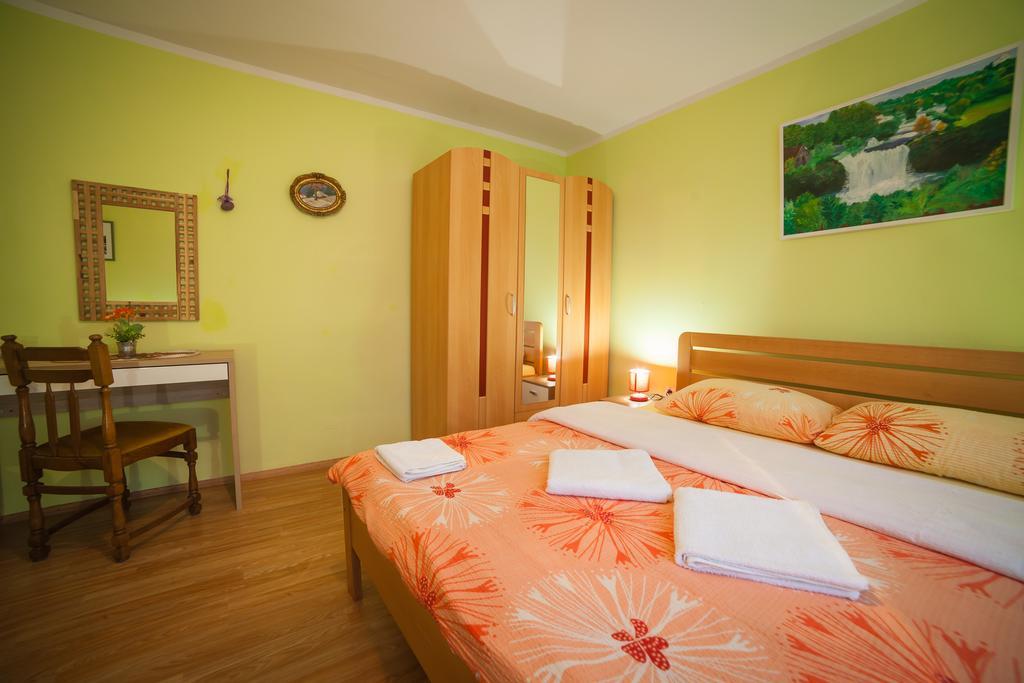Apartment Zalac Slunj Buitenkant foto