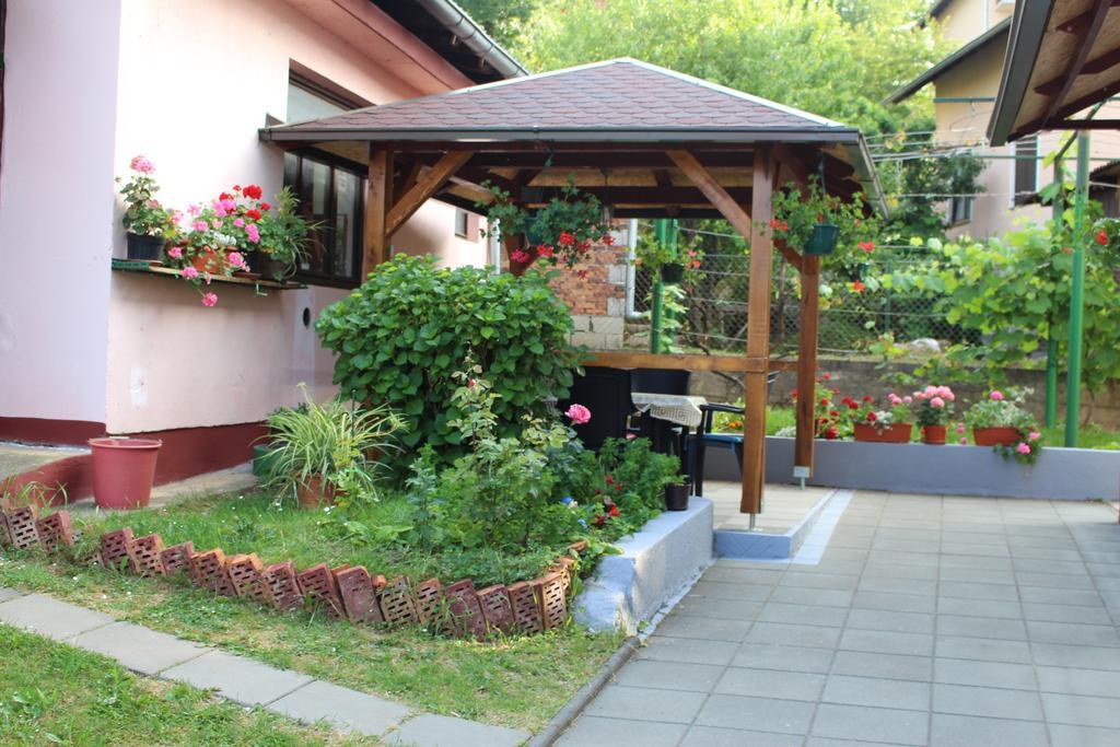 Apartment Zalac Slunj Buitenkant foto