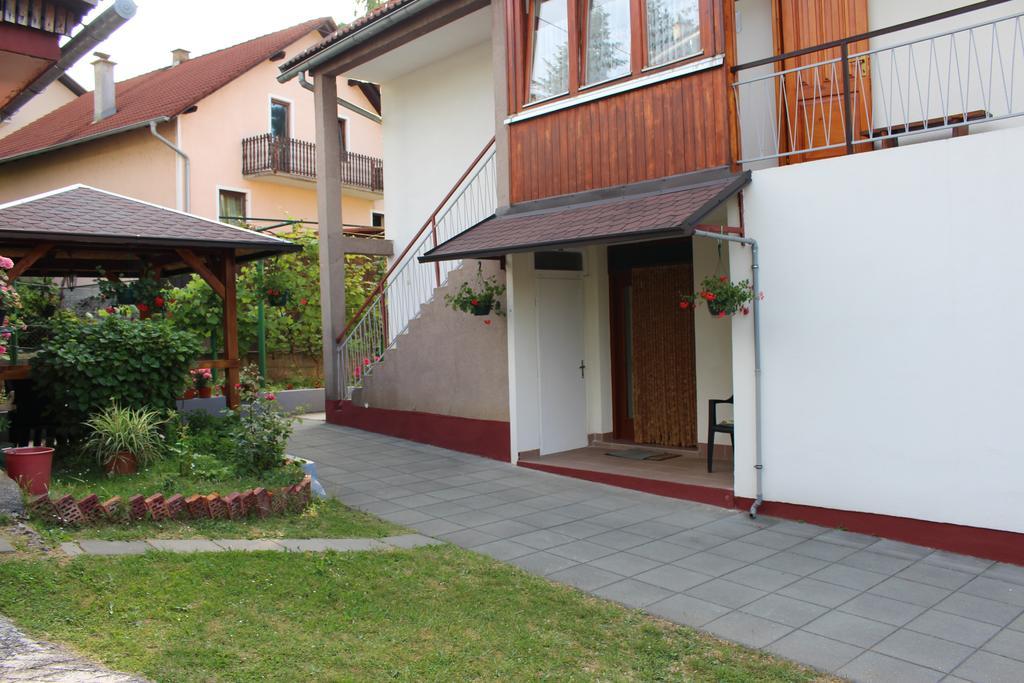 Apartment Zalac Slunj Buitenkant foto